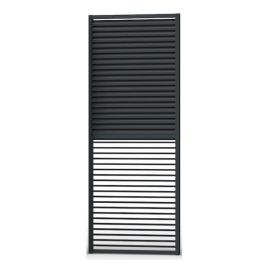 Slēģu paneļi LOGGIALU PRIVACY ar kustīgām alumīnija lamelēm. RENSON.