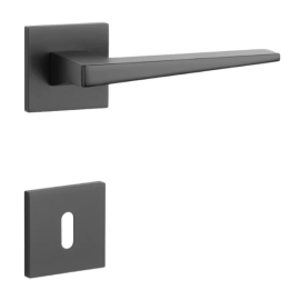 Rokturu garnitūra ar kantainām rozetēm ST EDA Q