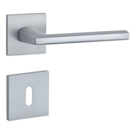 Rokturu garnitūra ar kantainām rozetēm ST EURA Q