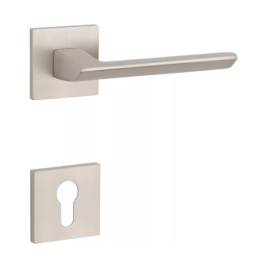 Rokturu garnitūra ar kantainām rozetēm ST OGA Q