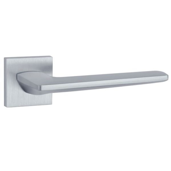 AS LUNARIA BAC rokturu garnitūra ar kantainām rozetēm, satinēti hromēts