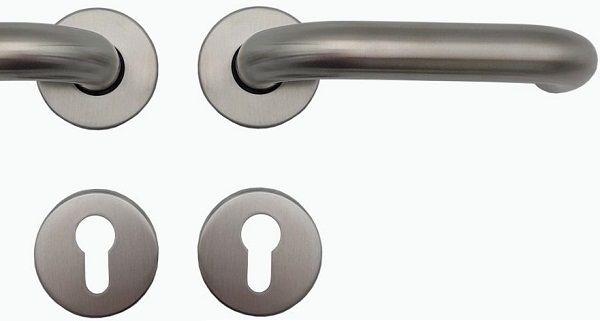 RIVA 103 door handle set with roses PZ, 8mm, class 4, stainless steel